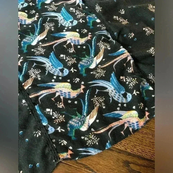 American Eagle Vintage Infinity Scarf w/ Peacock Design - Picture 4 of 10